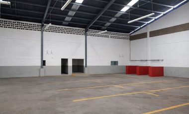 BODEGA EN RENTA EN COL. LOS PINOS, CULIACÁN ¡Ideal para tu negocio!