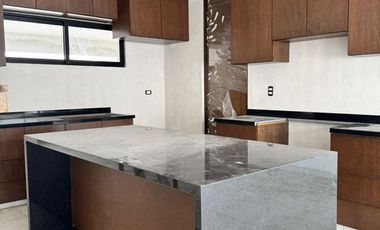 CASA EN VENTA ZONA COUNTRY VILLAHERMOSA