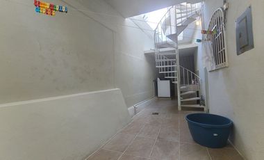 IMPECABLE, PRIVADA, UBICADA RESIDENCIA EN COSTA AZUL,