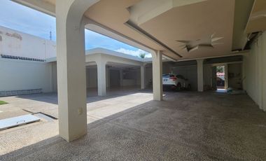IMPECABLE, PRIVADA, UBICADA RESIDENCIA EN COSTA AZUL,