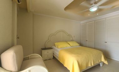 IMPECABLE, PRIVADA, UBICADA RESIDENCIA EN COSTA AZUL,