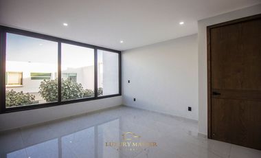 Casa en Los Olivos zona Valle Real en Venta