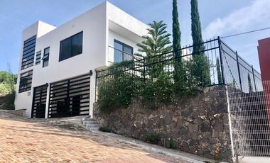 Casa en Venta, Irapuato Guanajuato, Jardín.