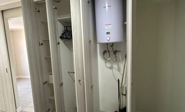 Oportunidad !!  ESTUDIO con dormitorio separado en Metro Santa Ana