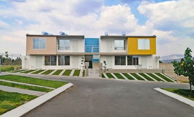 CASA DUPLEX PLANTA ALTA EN PARQUES DEL TRIUNFO