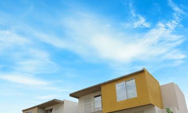 CASA DUPLEX PLANTA ALTA EN PARQUES DEL TRIUNFO