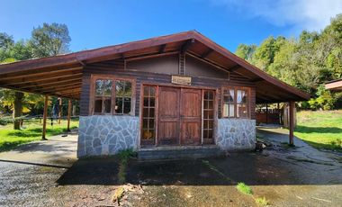 Gran terreno, restaurante y casa en Ilque