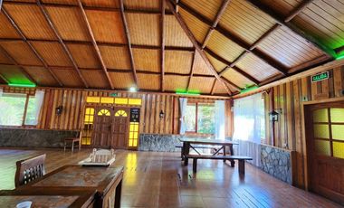 Gran terreno, restaurante y casa en Ilque