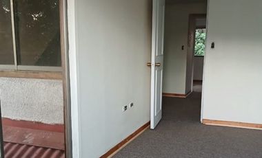 Vive en Linares: Casa Amplia, Cómoda y Remodelada.