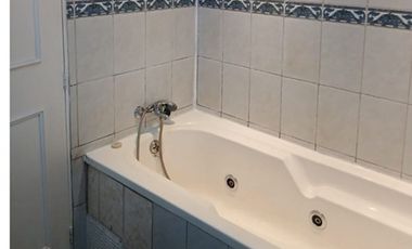 Vive en Linares: Casa Amplia, Cómoda y Remodelada.