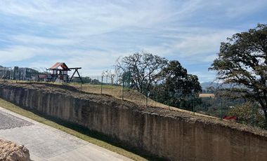 Casa en Rancho San Juan con vista panoramica 1,327 m2 de construcción