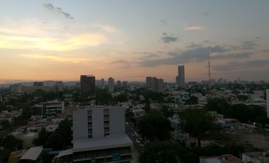 LOCAL EN VENTA A 2 CUADRAS DE CHAPULTEPEC SOBRE AV. HIDALGO | LOCAL LUM