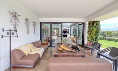 casa moderna en Copacabana, excelente ubicacion en unidad cerrada