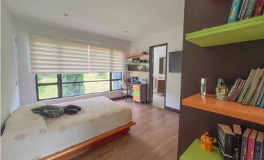 casa moderna en Copacabana, excelente ubicacion en unidad cerrada