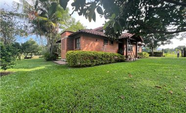 Casa campestre comercial para arriendo en Pueblito Cafetero, Pereira