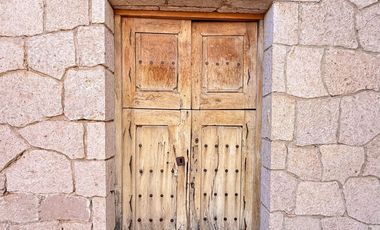 Casa en Venta en San Javier – Colonial con Gran Jardín preciosa vista