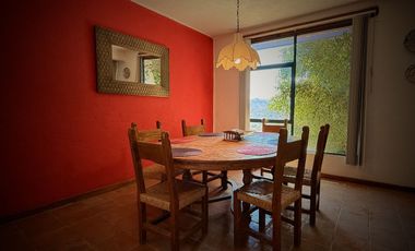 Casa en Venta en San Javier – Colonial con Gran Jardín preciosa vista