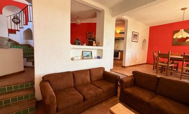 Casa en Venta en San Javier – Colonial con Gran Jardín preciosa vista