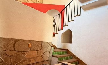 Casa en Venta en San Javier – Colonial con Gran Jardín preciosa vista