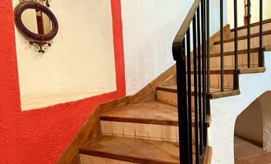 Casa en Venta en San Javier – Colonial con Gran Jardín preciosa vista