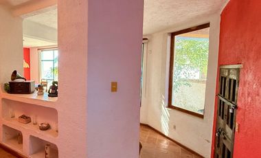 Casa en Venta en San Javier – Colonial con Gran Jardín preciosa vista
