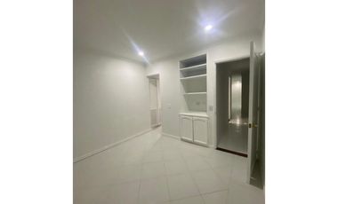 SE RENTA APARTAMENTO EN LA CIRCUNVALAR