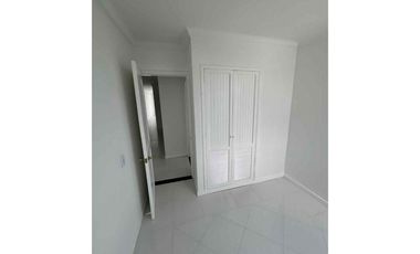 SE RENTA APARTAMENTO EN LA CIRCUNVALAR