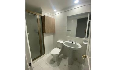 SE RENTA APARTAMENTO EN LA CIRCUNVALAR