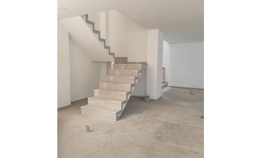 VENDO APARTAMENTO BARRIO CENTENARIO
