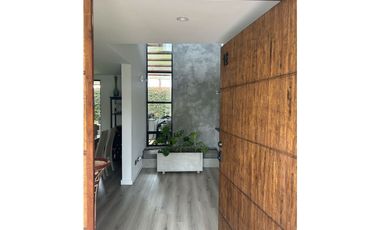 Venta de casa en el retiro