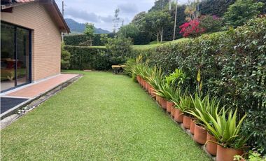 Venta de casa en el Retiro de 1 solo nivel