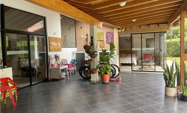 Venta de casa en el Retiro de 1 solo nivel