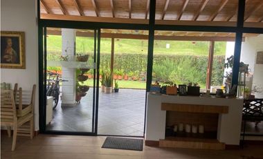 Venta de casa en el Retiro de 1 solo nivel