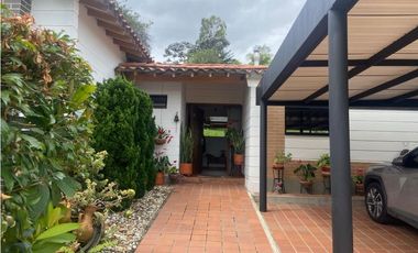 Venta de casa en el Retiro de 1 solo nivel