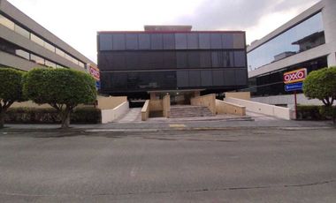 BOSQUES DE LAS LOMAS GRAN  LOCAL COMERCIAL EN VENTA