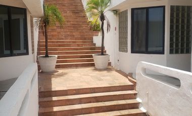ACAPULCO TRADICIONAL VILLA CON VISTA A MAR ABIERTO Y ALBERCA