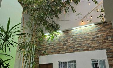 HERMOSA CASA EN RENTA, EN EL CENTRO DE GDL