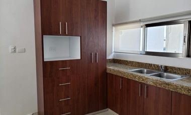 Venta de Casa en Mérida, Conkal, Residencial Magnolia, Alberca privada