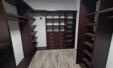 Casa en venta en Querétaro dentro del Club de Golf Campanario, de OPORTUNIDAD