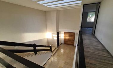 Casa en venta en Querétaro dentro del Club de Golf Campanario, de OPORTUNIDAD