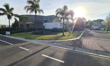 Casa en venta en Querétaro dentro del Club de Golf Campanario, de OPORTUNIDAD