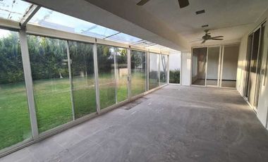 Casa en venta en Querétaro dentro del Club de Golf Campanario, de OPORTUNIDAD