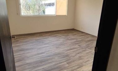 Casa en venta en Querétaro dentro del Club de Golf Campanario, de OPORTUNIDAD