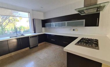 Casa en venta en Querétaro dentro del Club de Golf Campanario, de OPORTUNIDAD