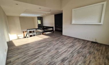 Casa en venta en Querétaro dentro del Club de Golf Campanario, de OPORTUNIDAD