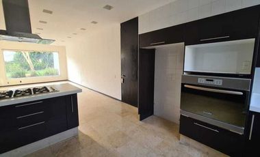 Casa en venta en Querétaro dentro del Club de Golf Campanario, de OPORTUNIDAD