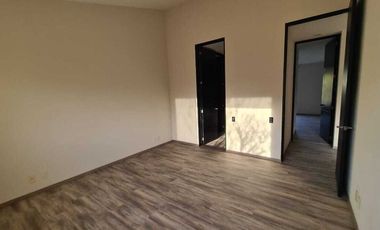 Casa en venta en Querétaro dentro del Club de Golf Campanario, de OPORTUNIDAD
