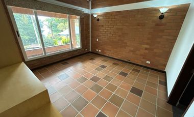 🏡 CASA EN ARRIENDO UBICADA EN ENVIGADO SECTOR LOMA DEL ESCOBERO