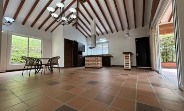 🏡 CASA EN ARRIENDO UBICADA EN ENVIGADO SECTOR LOMA DEL ESCOBERO