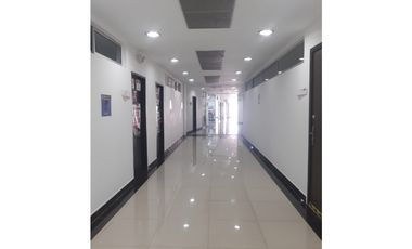 Venta  Oficina en El Centro Comercial Estación Niquía